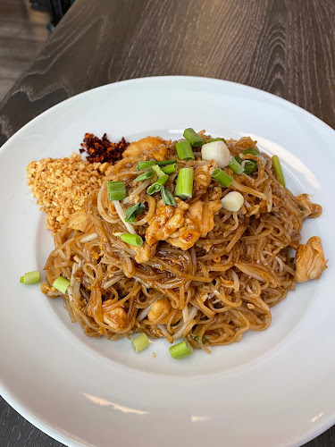 Eat Thai restaurant - Hospitality and gastronomy