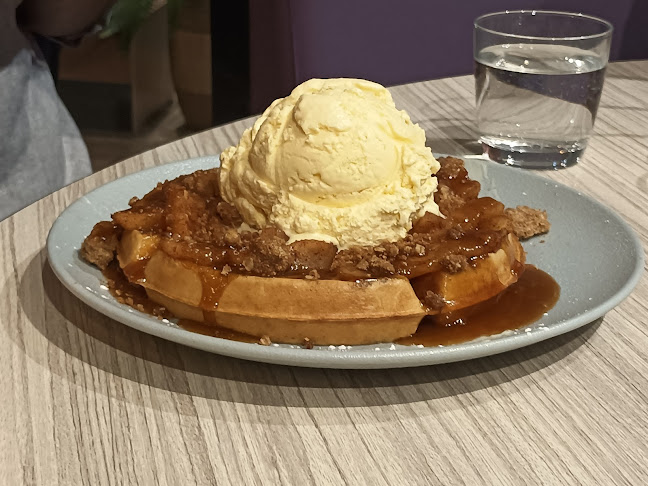 Demetres Richmond Hill - Richmond Hill