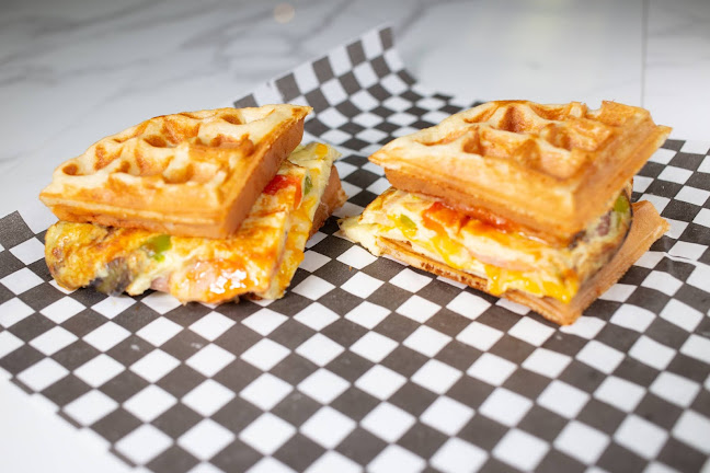 Opinii despre Arveen's Express Cafe & Waffles By Khi Coffee în Toronto - Hospitality and gastronomy