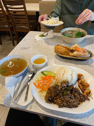 Comentarii opinii despre DT Pho & Coffee Vietnamese Noodle House