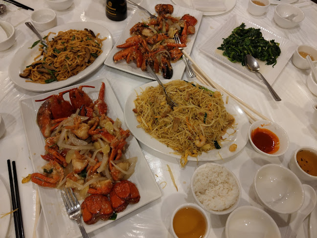 Tremendous Chinese Restaurant - Hospitality and gastronomy