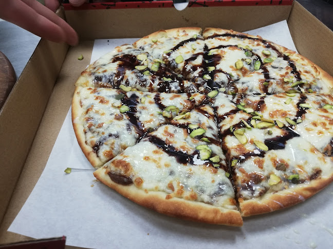 Uncle Googie's Pizzeria - London