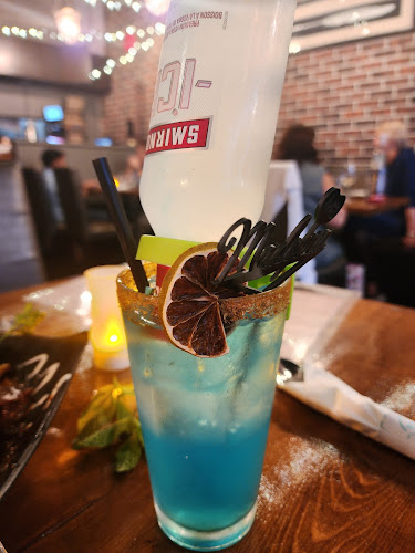 Opinii despre Masala Boyz Indian Lounge and Bar în Langley Twp - Hospitality and gastronomy