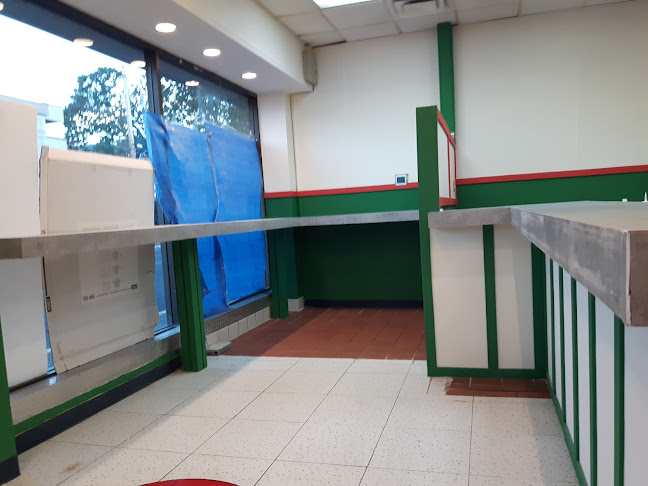 902 Esquimalt Rd, Victoria, BC V9A 3M6