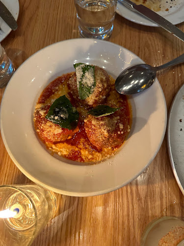 Nightingale - Vancouver