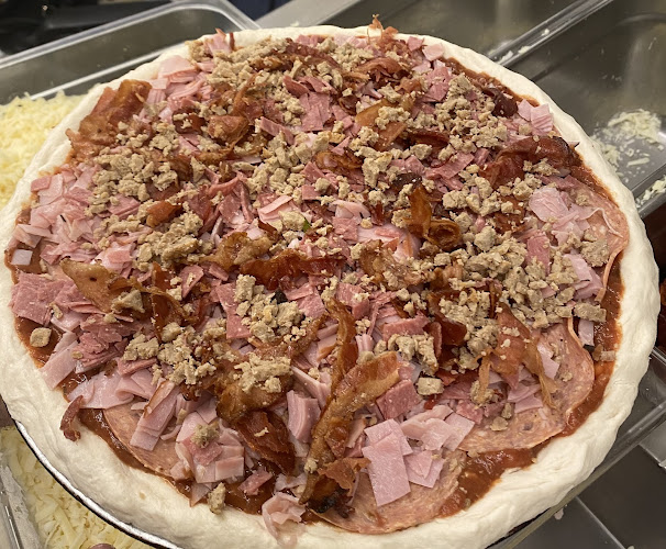 1018 Pleasant Park Rd, Ottawa, ON K1G 2A1