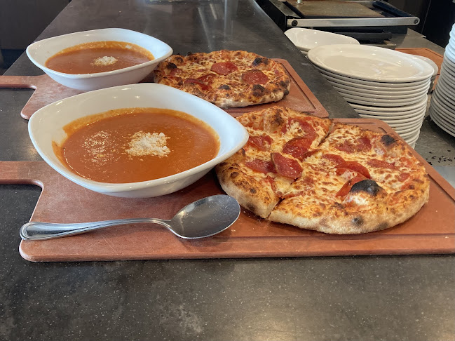 Comentarii opinii despre Famoso Italian Pizzeria - Eastgate