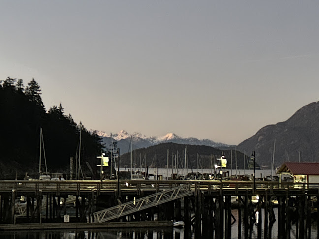 Opinii despre Troll's Restaurant în West Vancouver - Hospitality and gastronomy