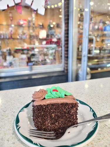 718 Fort St, Victoria, BC V8W 1H2