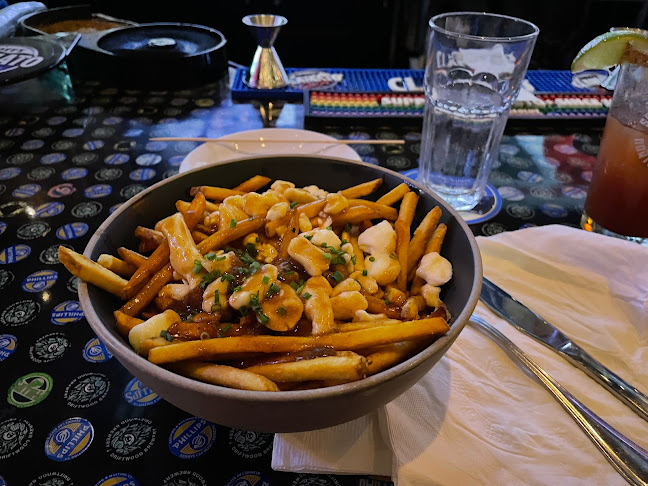 Score on Davie - Hospitality and gastronomy