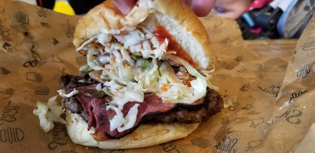 Opinii despre Sheli's Burgers & Fried Chicken în Thornhill - Hospitality and gastronomy