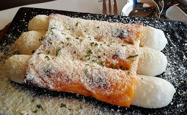 Comentarii opinii despre Midam Cafe & Bistro