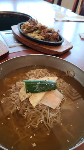 Meat table 육첩반상 (Hwaro Korean BBQ) - Coquitlam