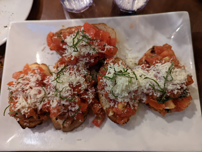 Antica Pizzeria & Ristorante - Hospitality and gastronomy