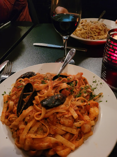 Comentarii opinii despre Capone's Grill & Pasta Shop