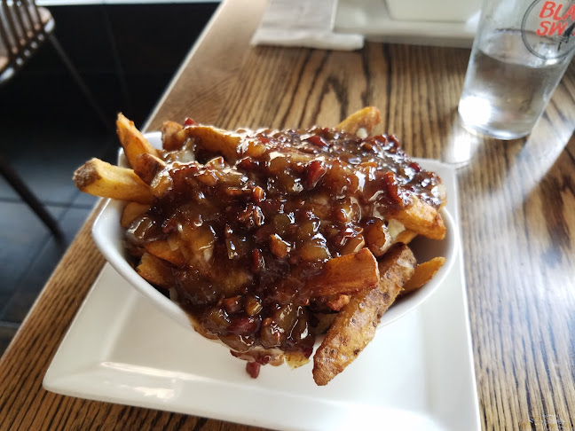 107 Downie St, Stratford, ON N5A 3N8