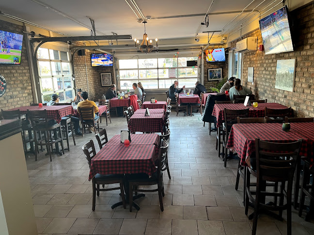 Grillicious Restaurant & Wine Bar - Barrie