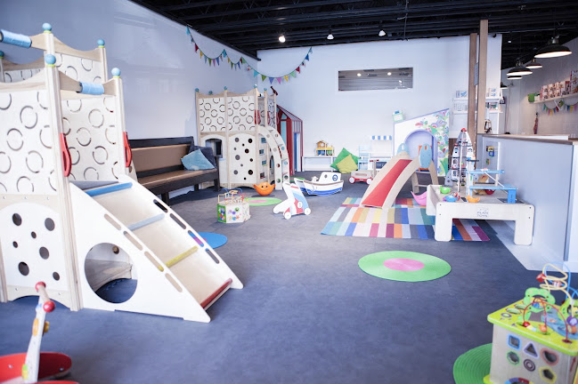 Circus Play Cafe - Vancouver