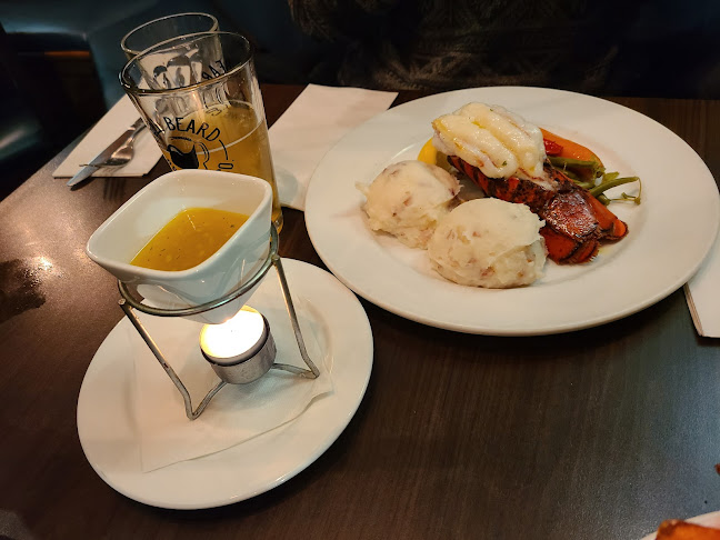 942 Riverside Dr, Timmins, ON P4N 3W2