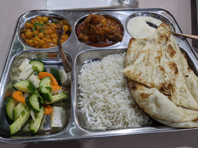 Indian Aroma Restaurant Victoria - Hospitality and gastronomy