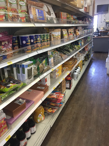 Comentarii opinii despre AL Noor halal meat & grocery بقالة عربية