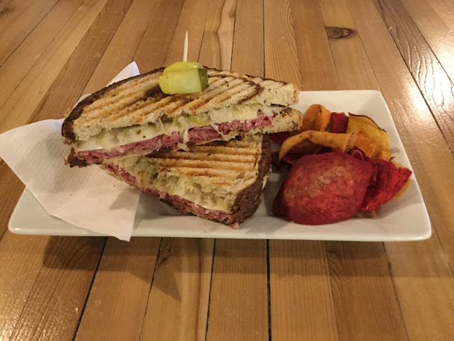 Opinii despre Beantrees Cafe în Cold Lake - Hospitality and gastronomy