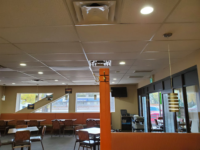 Season's Family Restaurant - Portage la Prairie