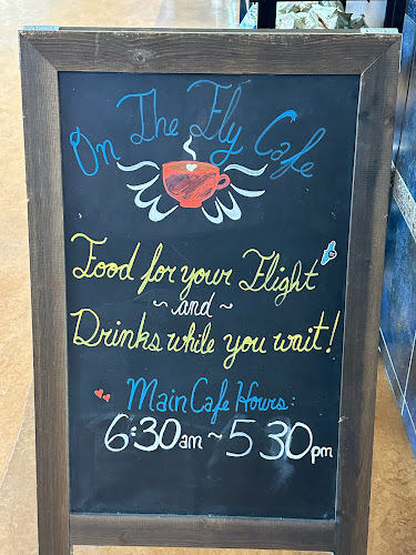 On The Fly Cafe - Comox