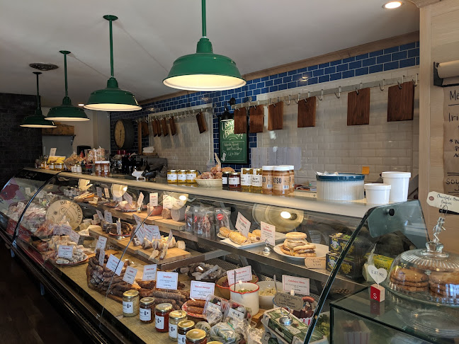 8409 Elbow Dr SW, Calgary, AB T2V 1K8