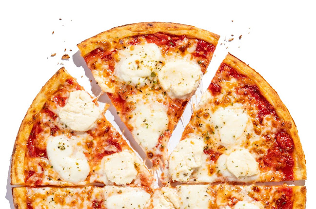 Blaze Pizza - Hospitality and gastronomy