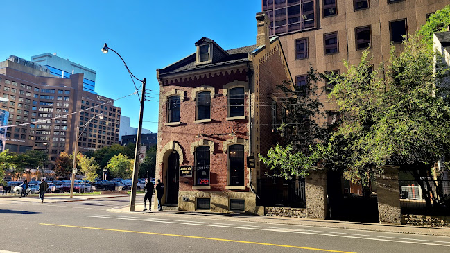 84 Gerrard St W, Toronto, ON M5G 1Z4