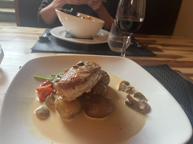 Opinii despre Magnum & Steins în St. John's - Hospitality and gastronomy