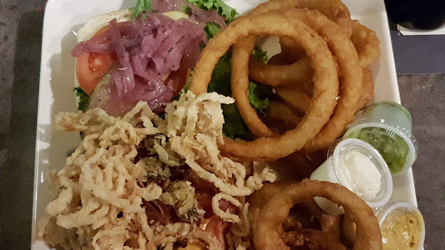 33 Taunton Rd W, Oshawa, ON L1G 7B4