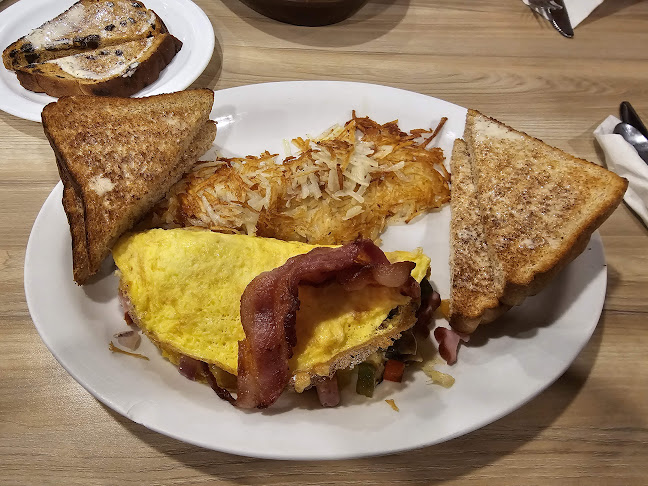 Humpty's Big Plate Diner - Lethbridge - Lethbridge