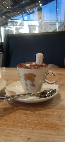 320 Scenic Dr S, Lethbridge, AB T1J 4X6