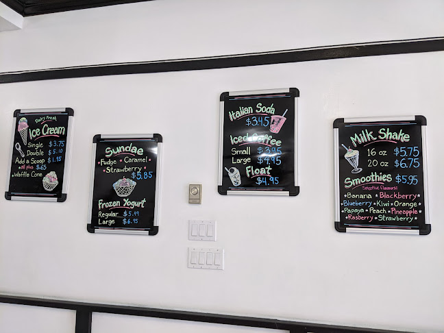 The Ice Cream Shoppe - Bracebridge