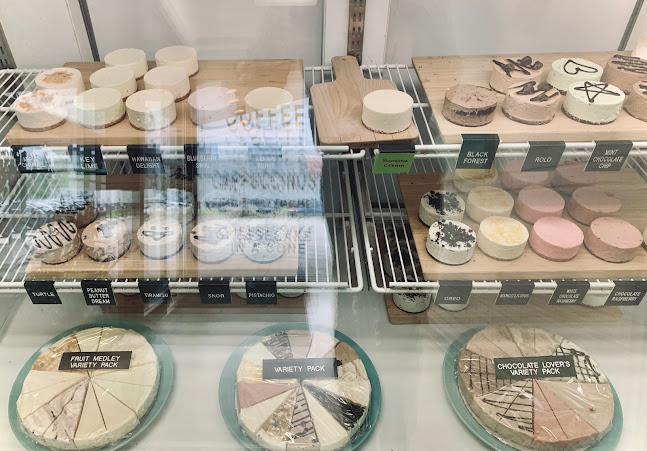 Opinii despre Double D's Cheesecake & Coffee House în Winnipeg - Hospitality and gastronomy