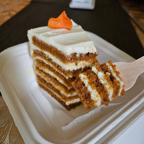 La Roux Patisserie - Hospitality and gastronomy