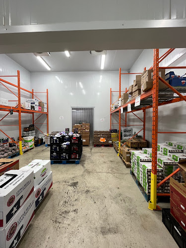 1742 Bank St, Ottawa, ON K1V 7Y6