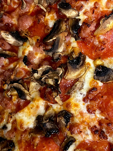 Comentarii opinii despre Double Double Pizza and Chicken