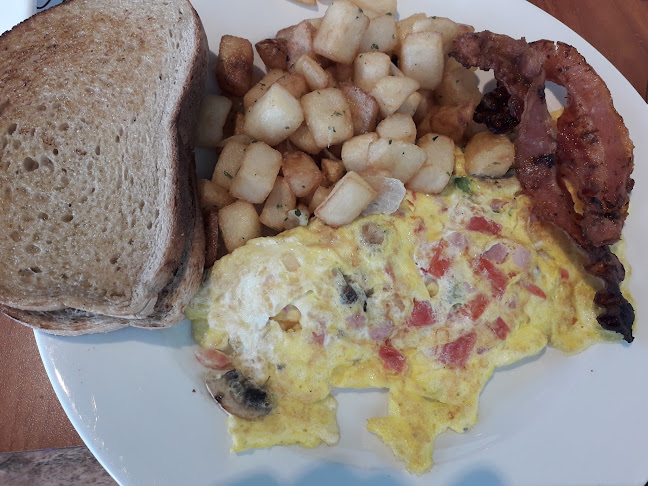 Broadway Bar & Grill - Hospitality and gastronomy