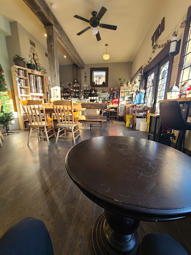 592 Upper Wellington St, Hamilton, ON L9A 3P9