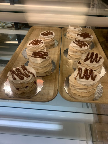 Comentarii opinii despre Messina Bakery