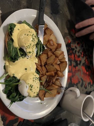 Atomic Rooster - Hospitality and gastronomy