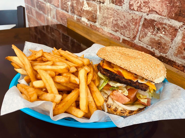 Opinii despre Sofos Greek Restaurant în Windsor - Hospitality and gastronomy