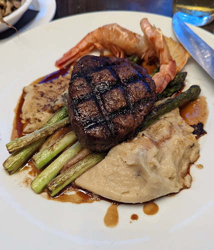 Wildcraft Grill + Long Bar - Hospitality and gastronomy