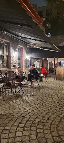 Courtyard Restaurant - Ottawa