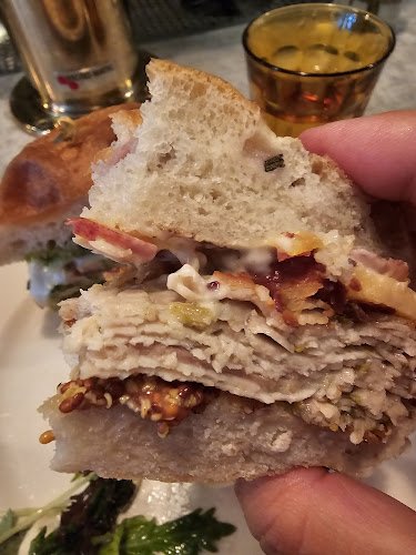 749 Bank St, Ottawa, ON K1S 3V3