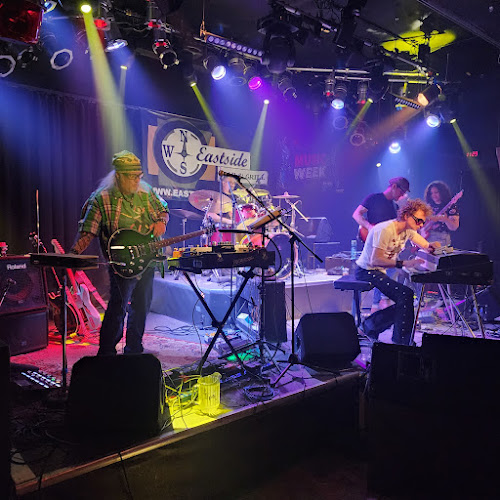 750 Hamilton Rd, London, ON N5Z 1T7