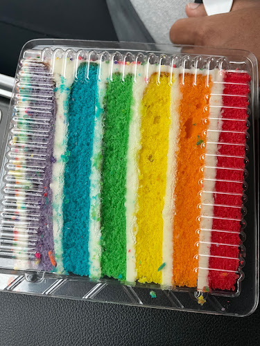 Carlo's Bake Shop Express - Oshawa